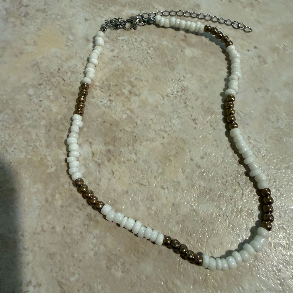 Elegant White and Gold Beaded Necklace